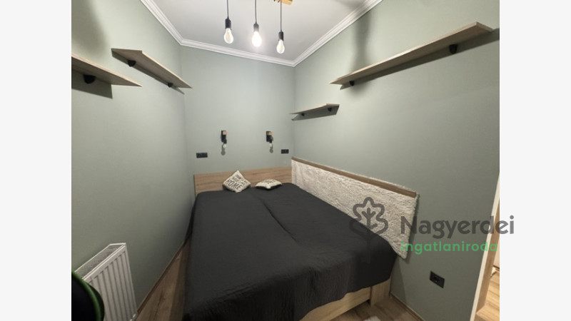 Debrecen, Belváros, Lakás, tégla lakás  