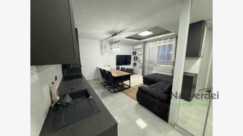 Debrecen, Belváros, Lakás, tégla lakás  