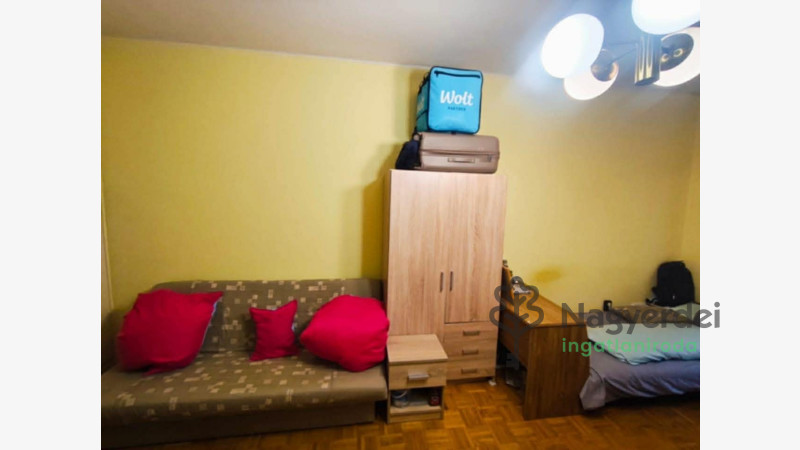 Debrecen, Nagyerdő, Lakás, tégla lakás  