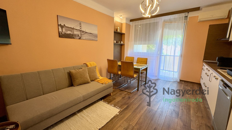 Debrecen, Sestakert, Lakás, tégla lakás  