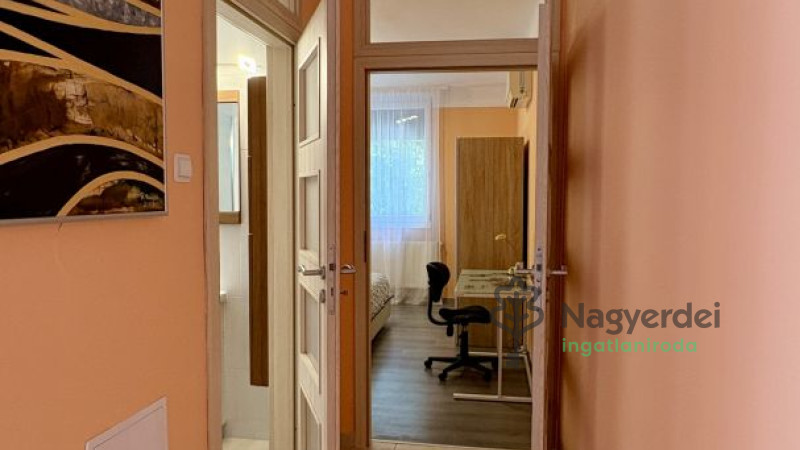 Debrecen, Sestakert, Lakás, tégla lakás  