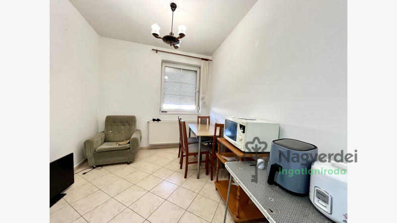 Debrecen, Belváros, Lakás, tégla lakás  