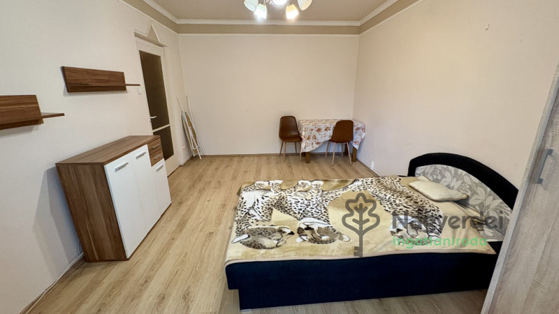 Debrecen, Vénkert, Lakás, panel lakás  