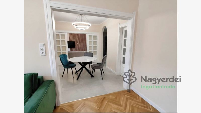 Debrecen, Sestakert, Lakás, tégla lakás  