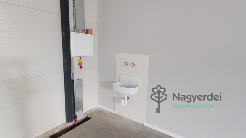 Debrecen, Józsa(Felső), Ipari ingatlan, ipari, keresk. épület  