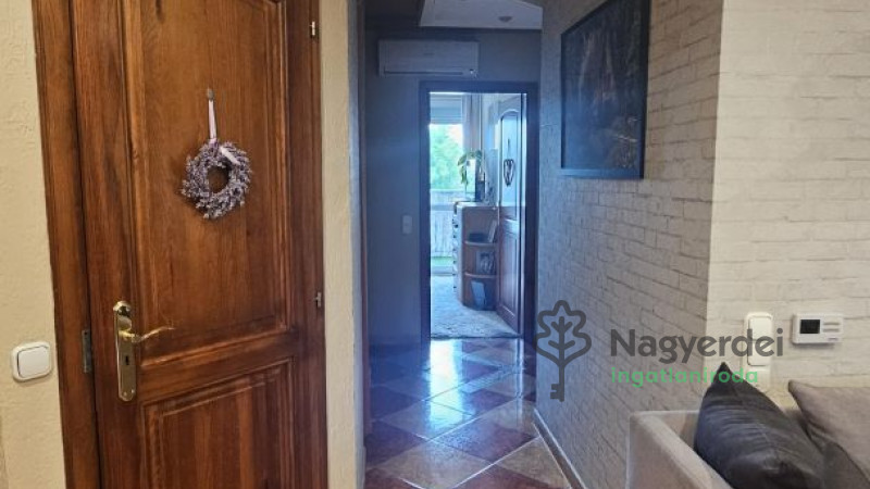 Debrecen, Nagyerdőalja, Lakás, tégla lakás  