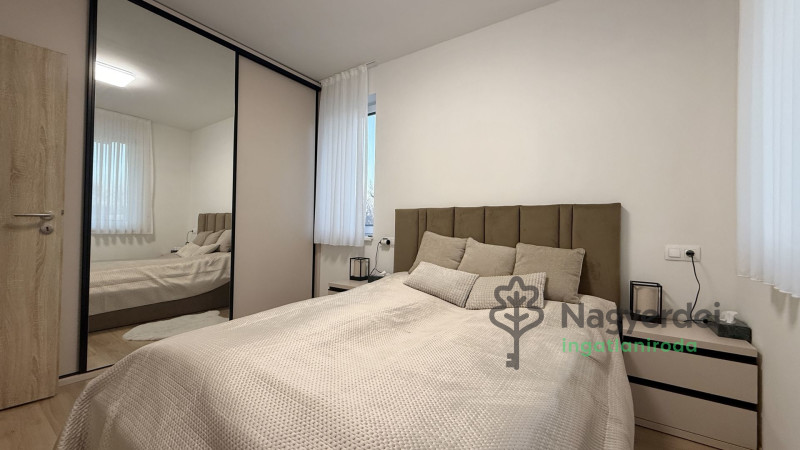 Debrecen, Homokkert, Lakás, tégla lakás  