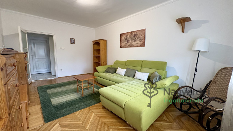 Debrecen, Nagyerdő, Lakás, tégla lakás  