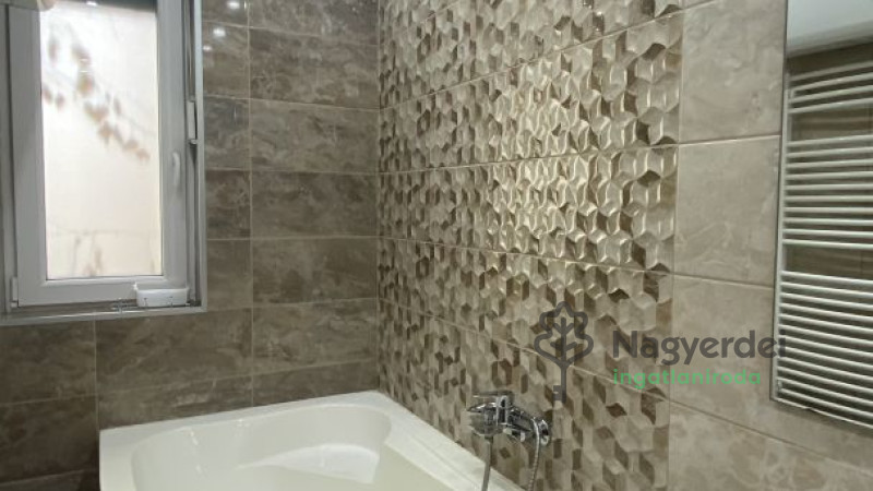 Debrecen, Belváros, Lakás, tégla lakás  