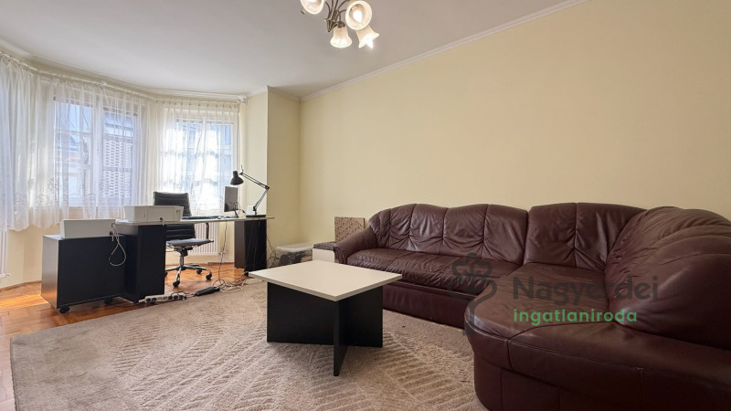 Debrecen, Belváros, Lakás, tégla lakás  