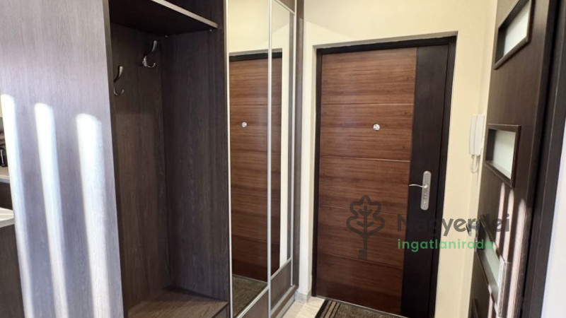 Debrecen, Újkert, Lakás, tégla lakás  