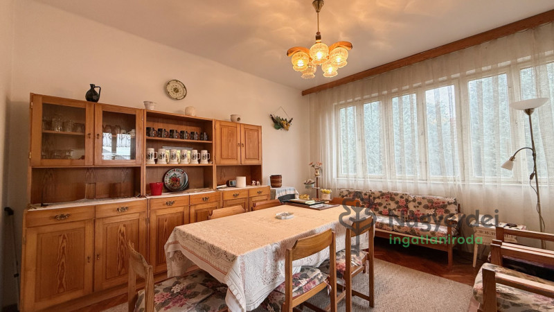 Debrecen, Homokkert, Ház, családi ház  