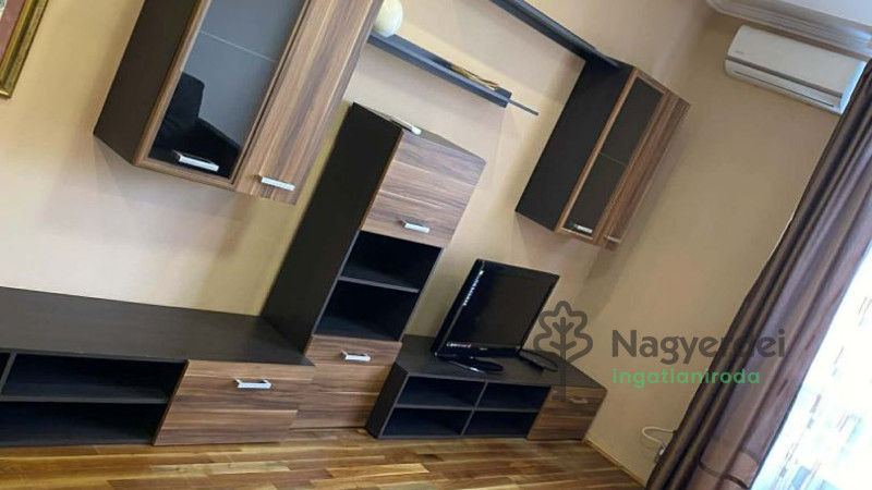 Debrecen, Sestakert, Lakás, tégla lakás  