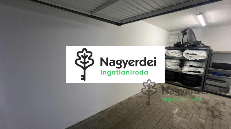 Debrecen, Nagyerdőalja, Garázs, egyedi garázs  