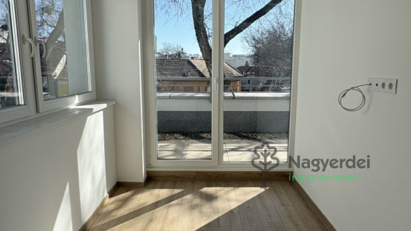 Debrecen, Belváros, Lakás, tégla lakás  