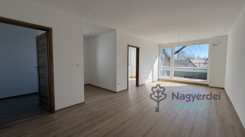 Debrecen, Belváros, Lakás, tégla lakás  