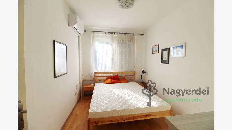 Debrecen, Lakás, tégla lakás  