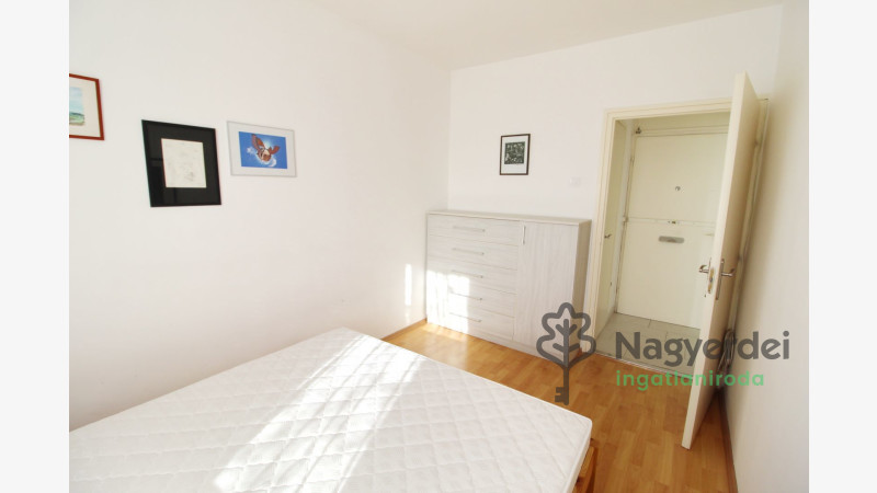 Debrecen, Lakás, tégla lakás  