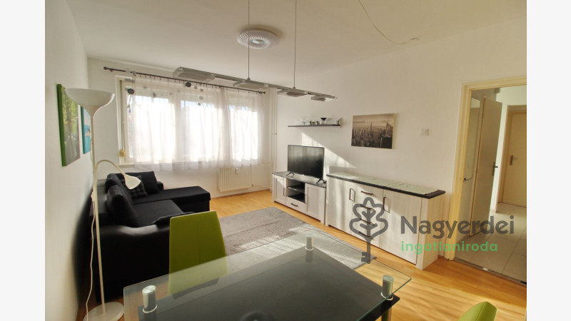 Debrecen, Lakás, tégla lakás  