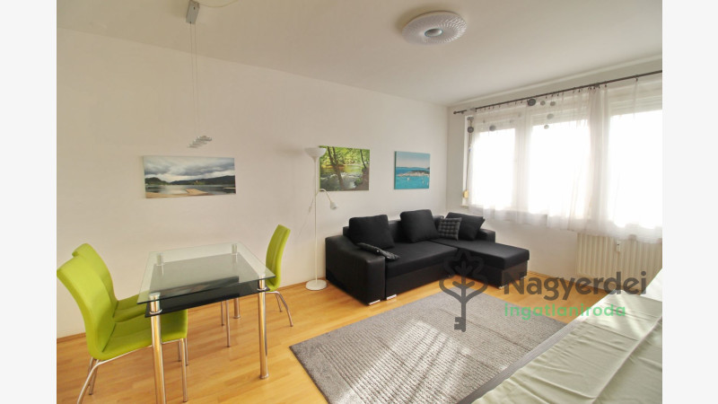 Debrecen, Lakás, tégla lakás  