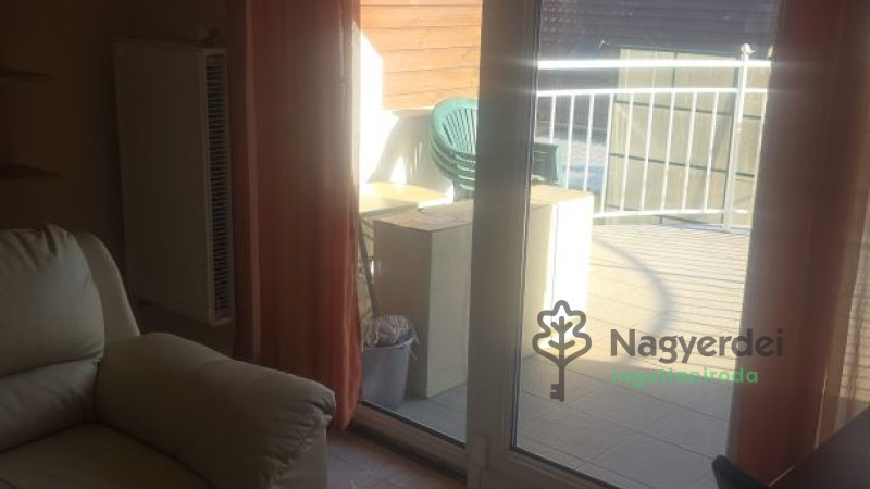 Debrecen, Nagyerdőalja, Lakás, tégla lakás  
