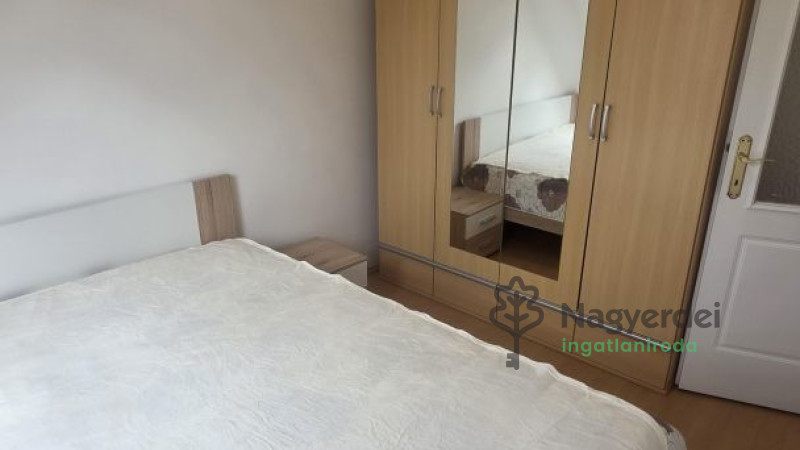 Debrecen, Nagyerdőalja, Lakás, tégla lakás  