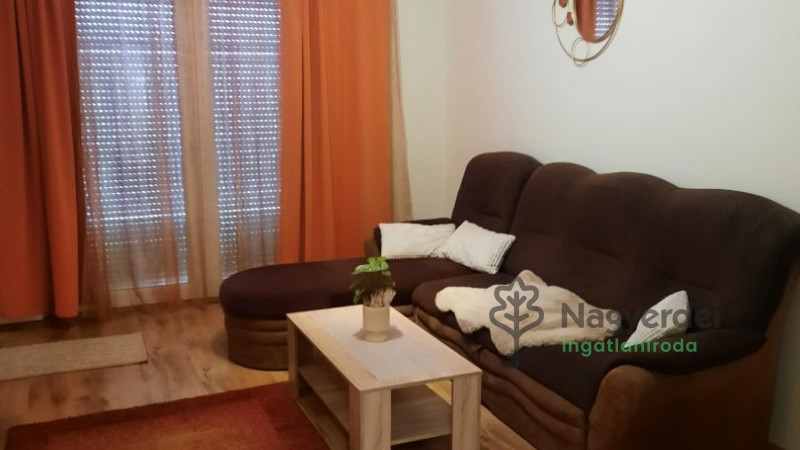 Debrecen, Lakás, tégla lakás  