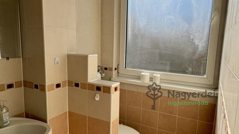 Debrecen, Libakert, Lakás, tégla lakás  