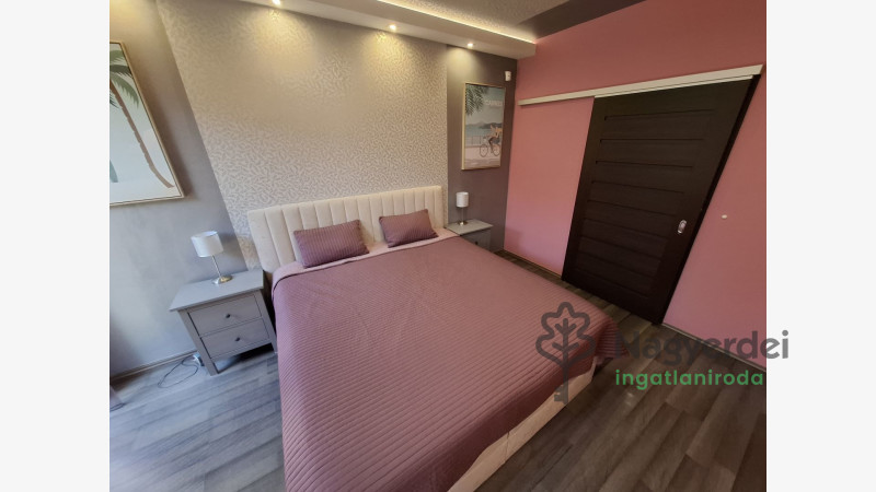 Debrecen, Husztikert, Ház, családi ház  