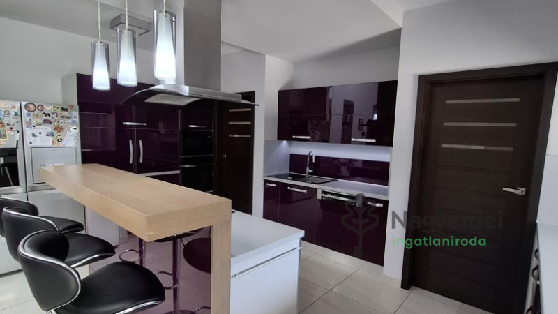 Debrecen, Husztikert, Ház, családi ház  