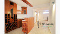 Debrecen, Nagyerdőalja, Ház, családi ház  