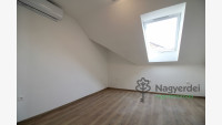 Debrecen, Nagyerdőalja, Ház, családi ház  