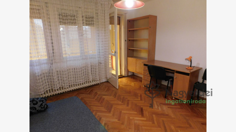 Debrecen, Sestakert, Lakás, tégla lakás  