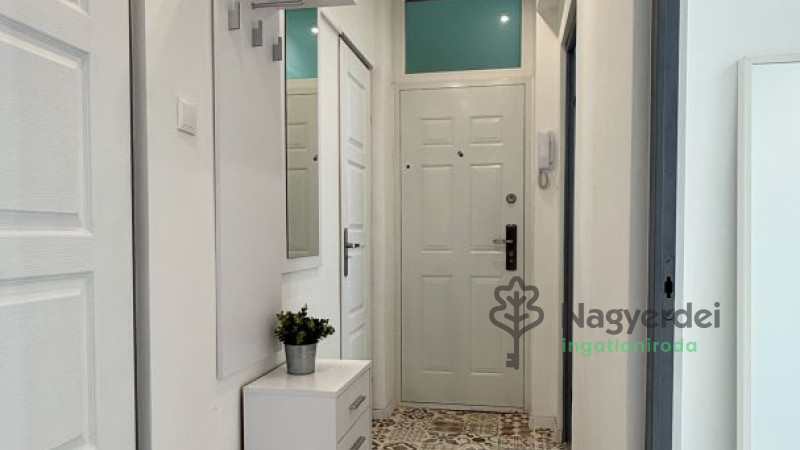 Debrecen, Libakert, Lakás, tégla lakás  