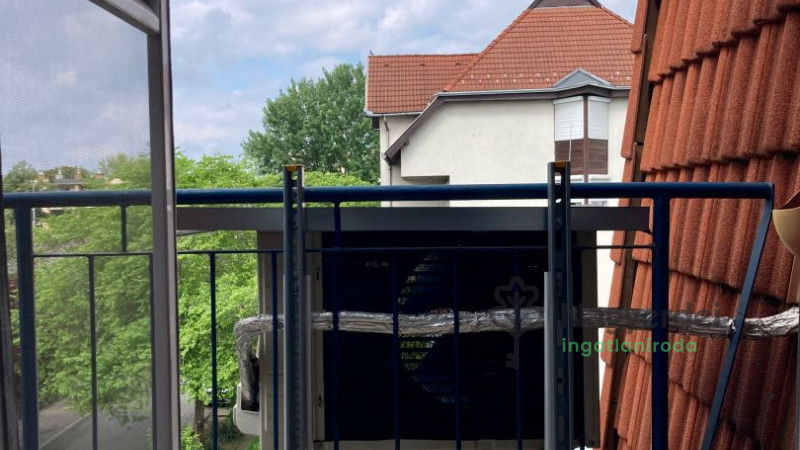 Debrecen, Nagyerdőalja, Lakás, tégla lakás  