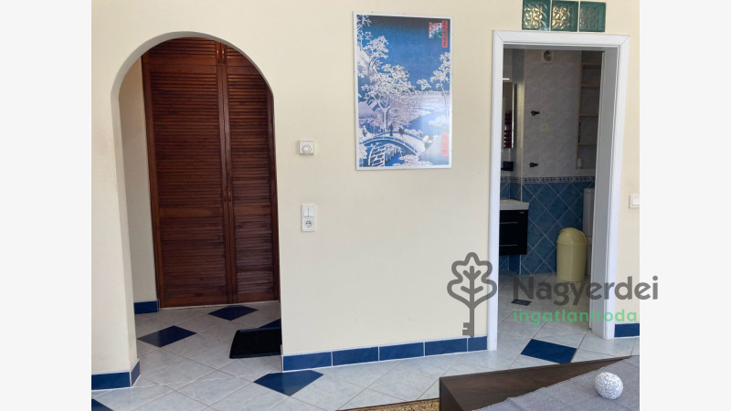 Debrecen, Nagyerdőalja, Lakás, tégla lakás  