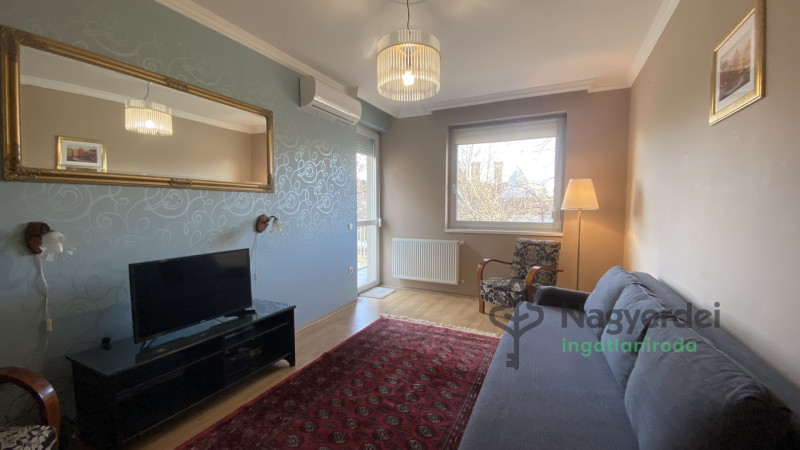 Debrecen, Nagyerdőalja, Lakás, tégla lakás  