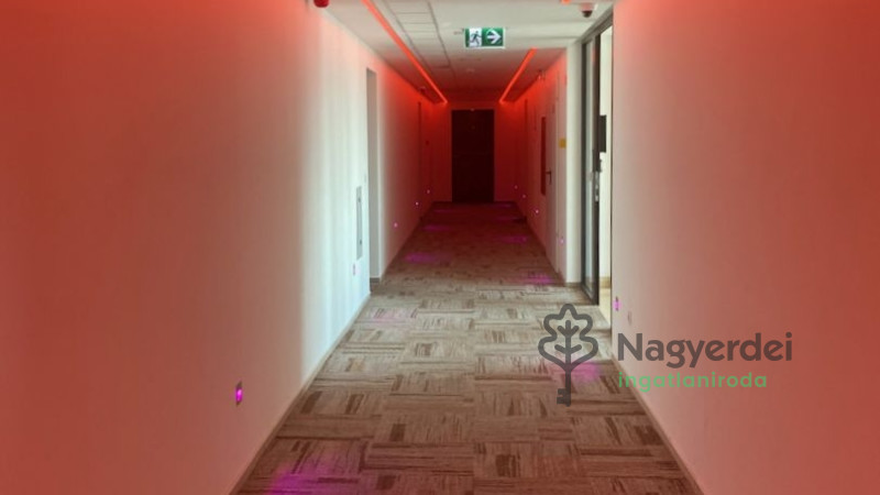 Debrecen, Belváros, Lakás, tégla lakás  