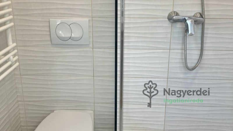 Debrecen, Belváros, Lakás, tégla lakás  