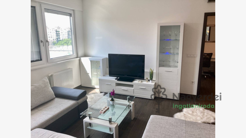 Debrecen, Belváros, Lakás, tégla lakás  