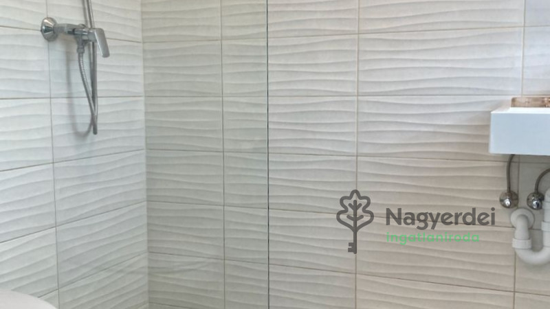 Debrecen, Belváros, Lakás, tégla lakás  