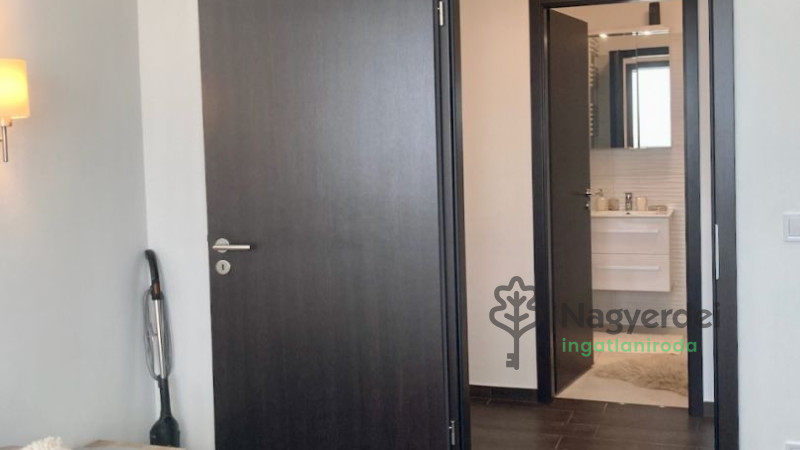 Debrecen, Belváros, Lakás, tégla lakás  