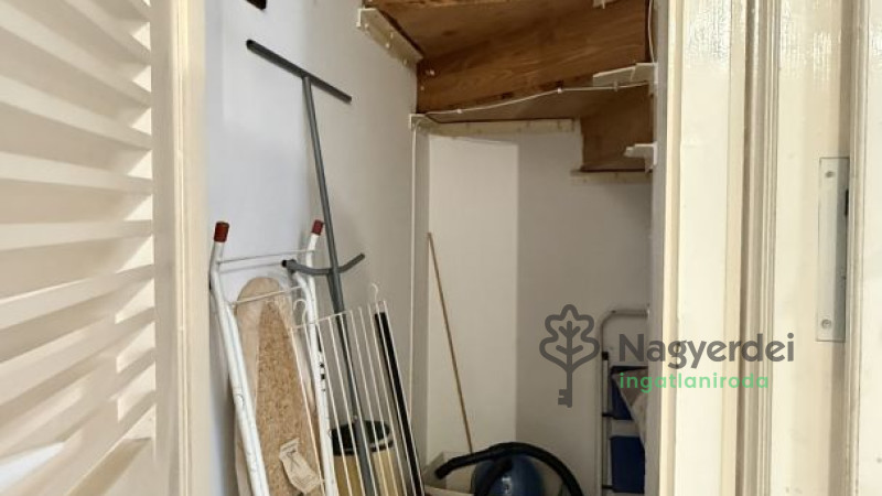 Debrecen, Urrétje, Ház, sorház  