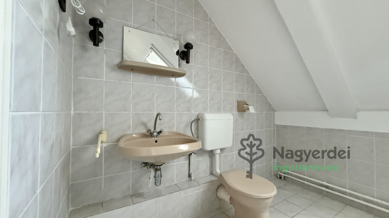 Debrecen, Urrétje, Ház, sorház  