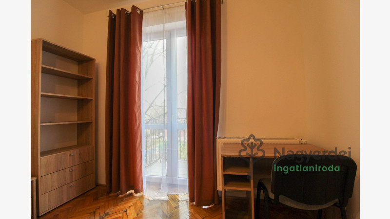 Debrecen, Sámsonikert, Lakás, tégla lakás  