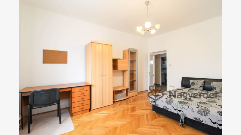 Debrecen, Sámsonikert, Lakás, tégla lakás  