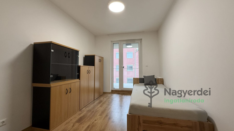 Debrecen, Sestakert, Lakás, tégla lakás  