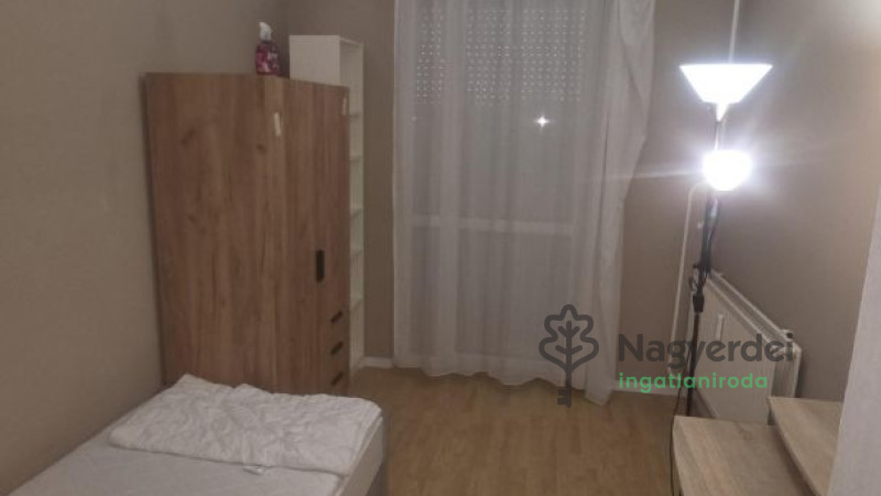 Debrecen, Újkert, Lakás, panel lakás  