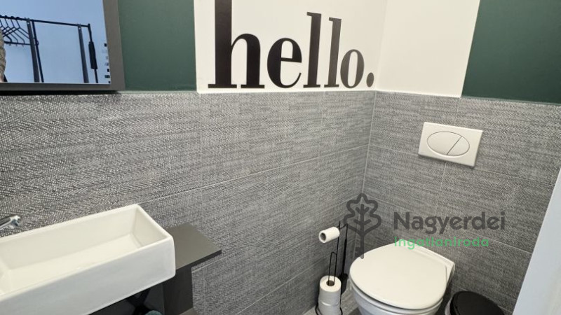 Debrecen, Belváros, Lakás, tégla lakás  