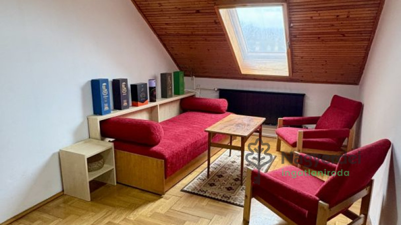 Debrecen, Nagyerdő, Ház, sorház  